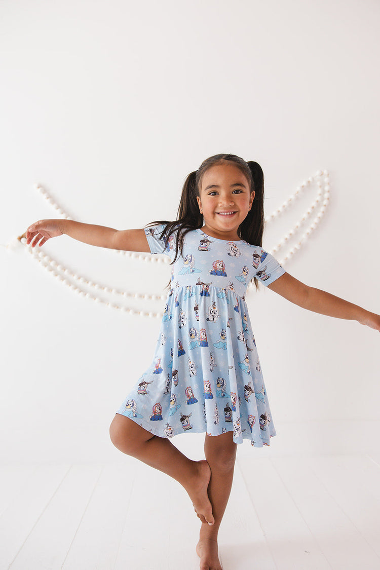 Frosty Friends: Vestido giratorio