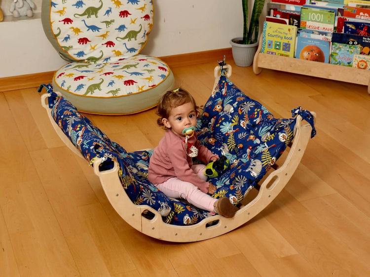 Arco/balancín de escalada Montessori mediano con juego de almohada y rampa