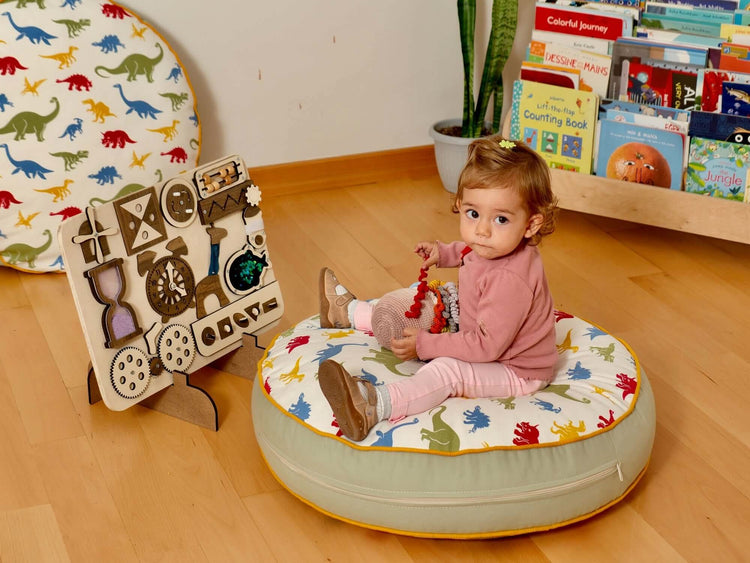 Tablero de actividades de madera para niños pequeños