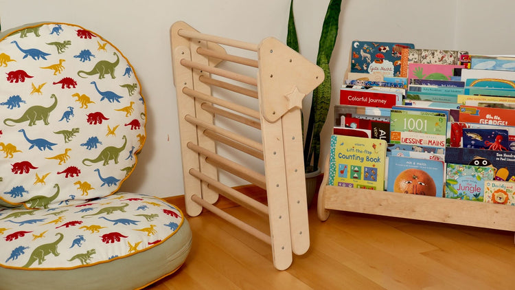 Parque infantil interior Montessori | Triángulo Pikler, arco de escalada, rampa y almohada 2 en 1