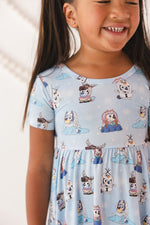 Frosty Friends: Vestido giratorio
