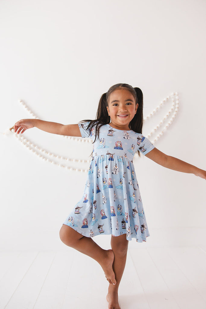 Frosty Friends: Vestido giratorio