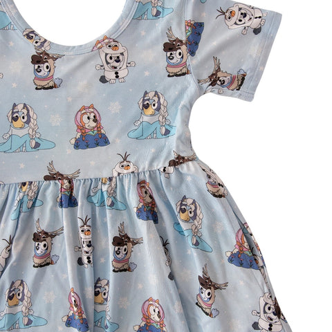 Frosty Friends: Vestido giratorio