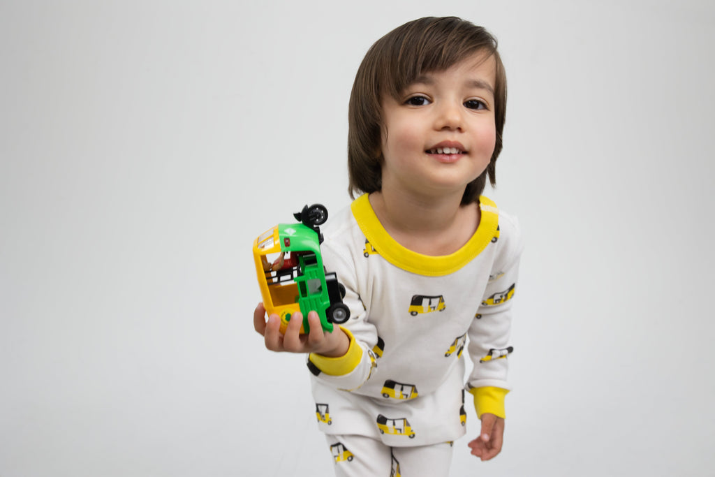 Conjunto para niños pequeños – Auto clásico