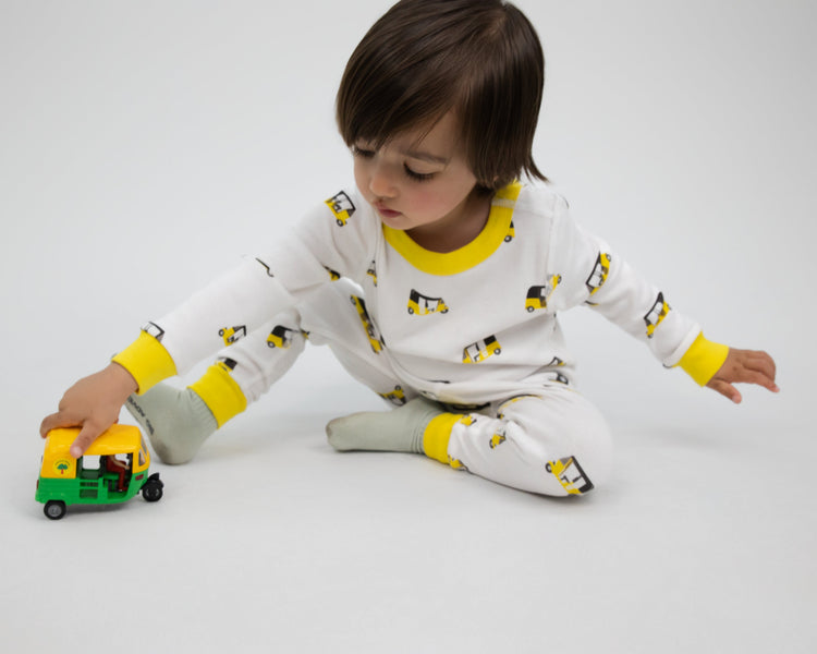 Conjunto para niños pequeños – Auto clásico