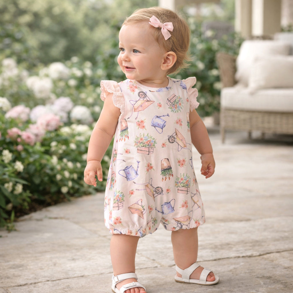 Pelele para bebé niña con estampado de pétalos – Mono de bambú con ojales
