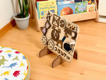 Tablero de actividades de madera para niños pequeños
