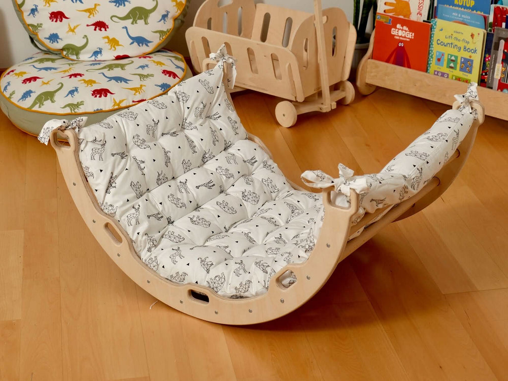 Arco/balancín de escalada Montessori mediano con juego de almohada y rampa