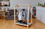 Armario de madera Montessori: organizador ideal de ropa infantil