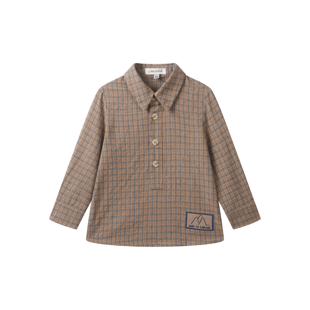 Camisa y pantalón con tirantes para niños aventureros