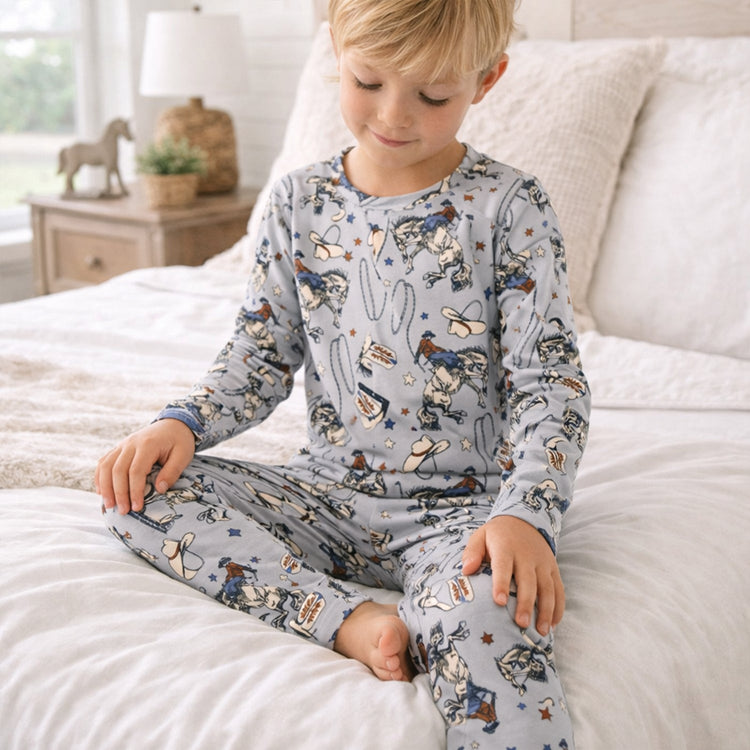 Conjunto de pijama infantil de bambú con estampado de vaquero del oeste y rodeo.