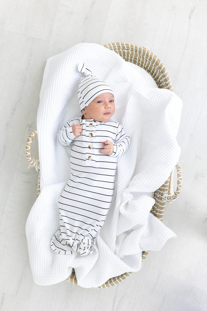 Conjunto de vestido de bebé con nudo - Rayas negras (Recién nacido-3 meses)