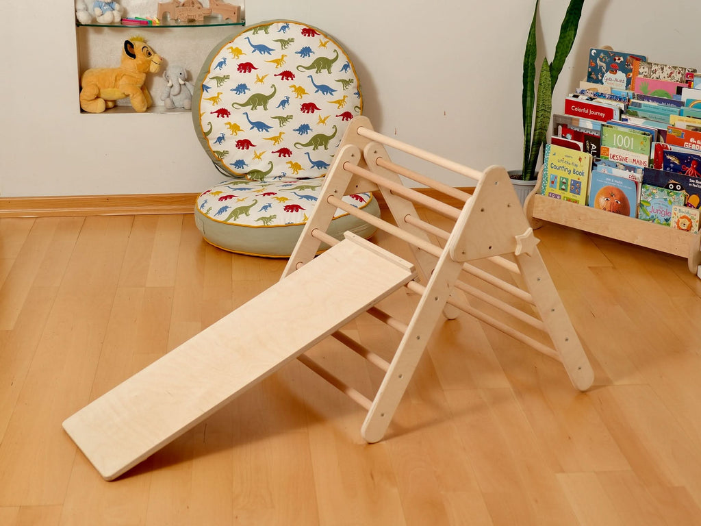 Parque infantil interior Montessori | Triángulo Pikler, arco de escalada, rampa y almohada 2 en 1