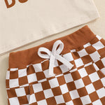 Conjunto de 2 piezas de camiseta de manga corta con estampado de letras y pantalones cortos elásticos con estampado a cuadros para bebé niño pequeño