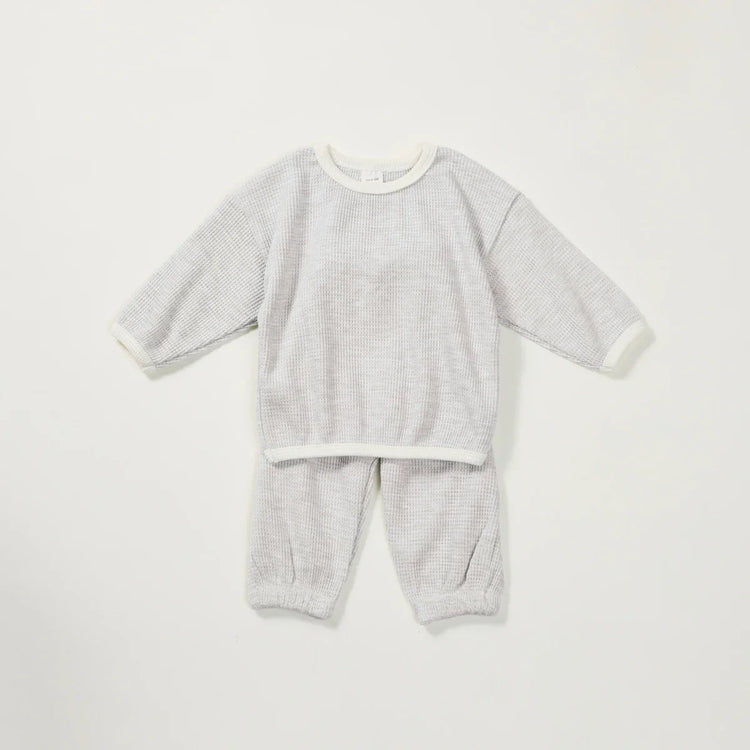 Conjunto de 2 piezas de jersey de algodón gofre de manga larga con cuello redondo y pantalones deportivos para bebés y niñas