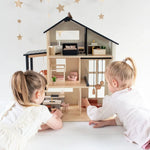 Casa de muñecas Tiny Land® Sweetwood Edge