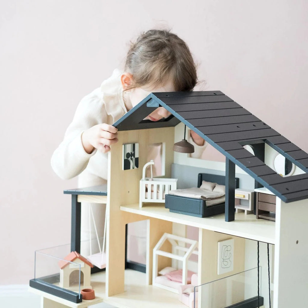 Casa de muñecas Tiny Land® Sweetwood Edge