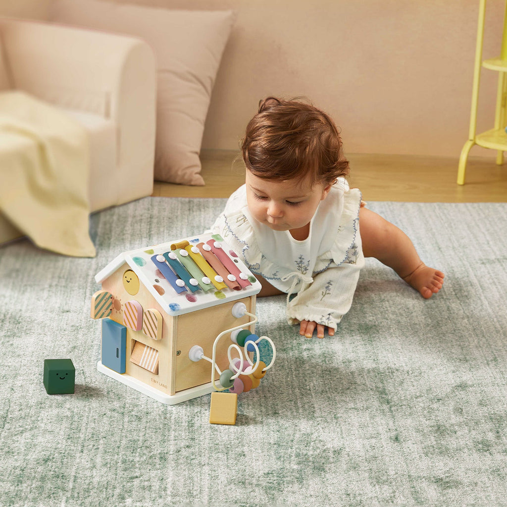 Cubo de actividades Tiny Land® Cottage - Morandi
