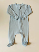 Ropa infantil Stroller Society: Pijama enterizo de algodón Pima con cremallera para bebés.