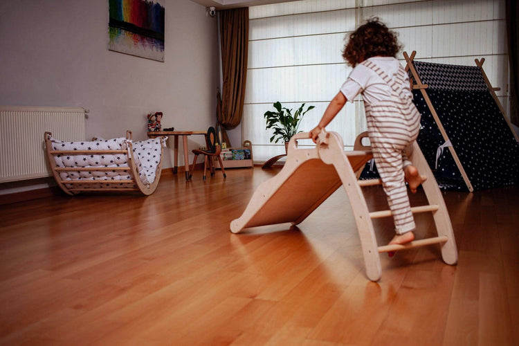 Tobogán de madera plegable