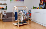 Perchero de madera Montessori para niños