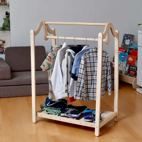 Perchero de madera Montessori para niños