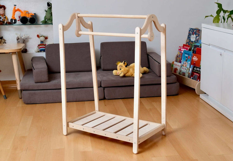 Perchero de madera Montessori para niños