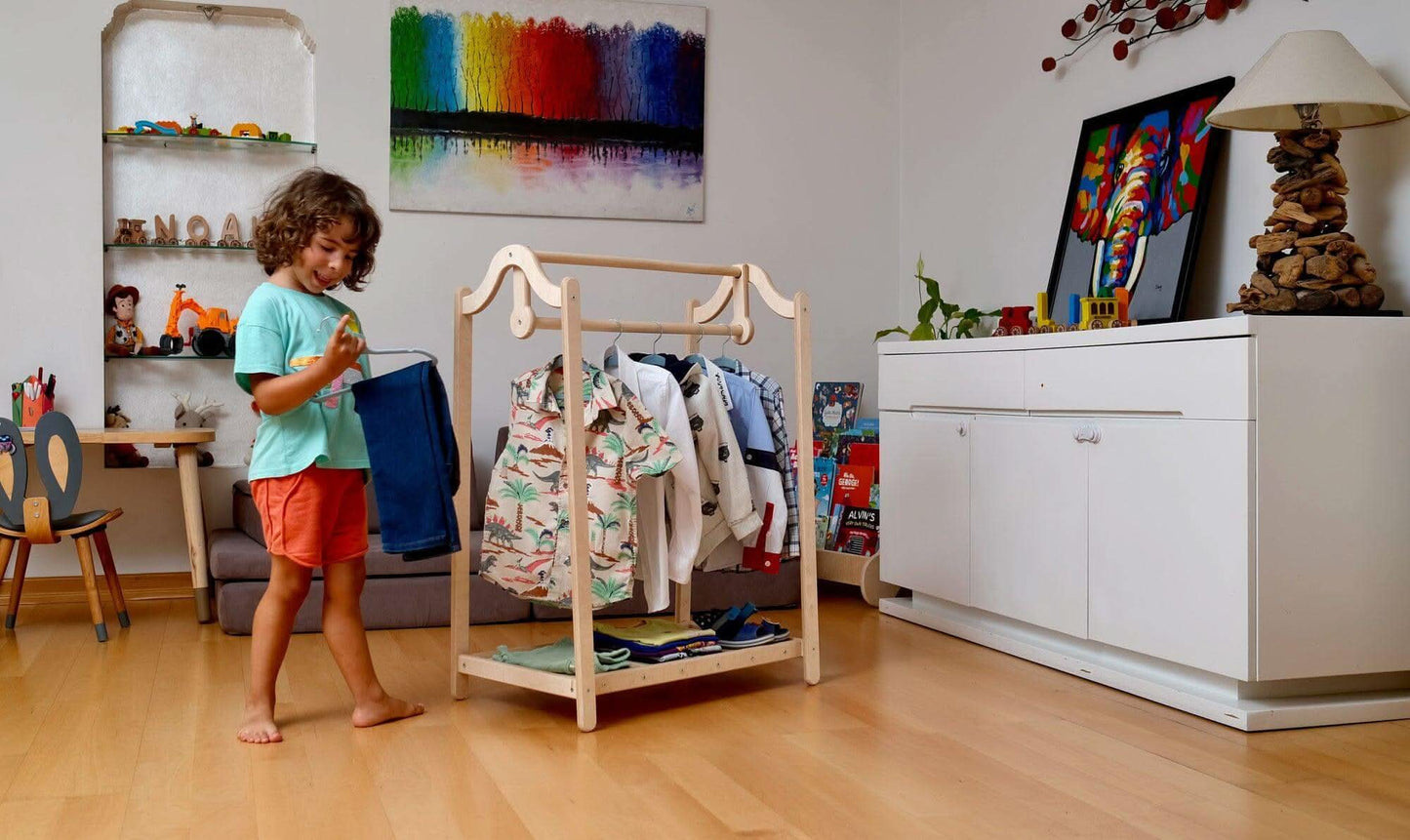 Perchero de madera Montessori para niños