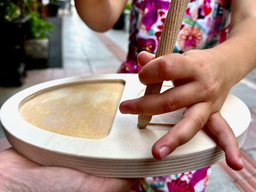 Tablero de madera para trazar para niños pequeños