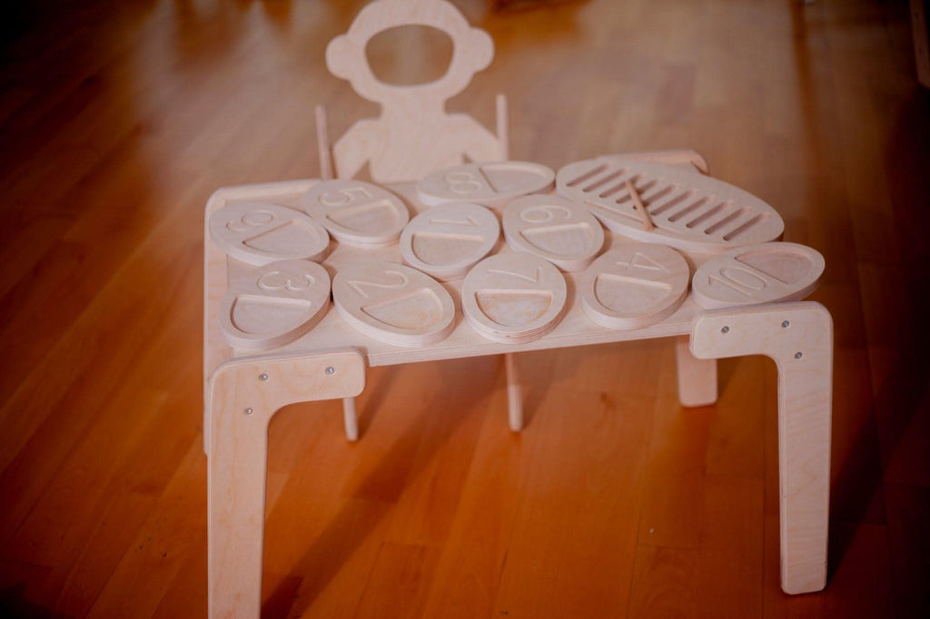 Tablero de madera para trazar para niños pequeños